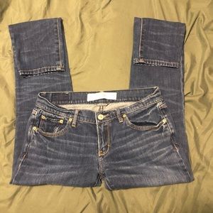 A&F DARKWASH SKINNY JEAN